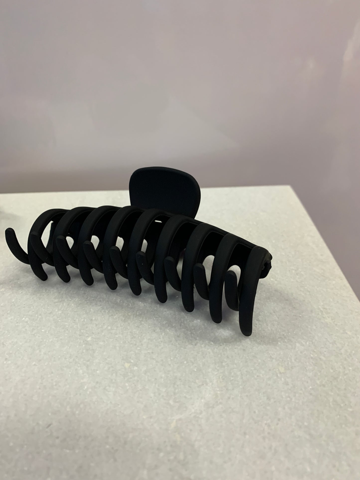 Matte Black Claw Clip large