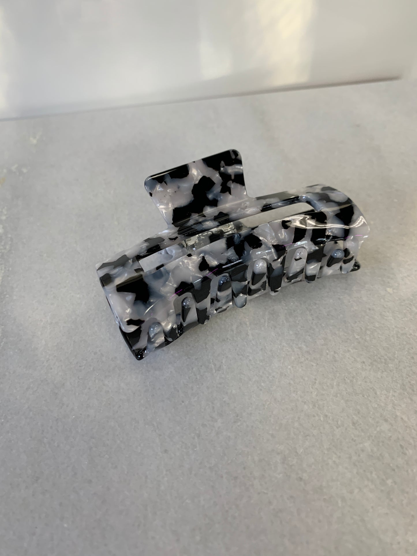 Snow Leopard Claw Clip Small