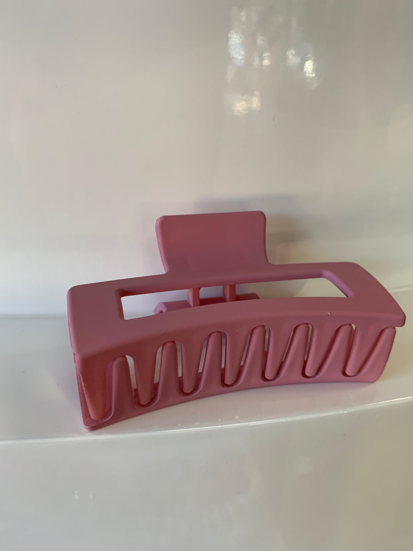 Flamingo Pink Claw Clip large