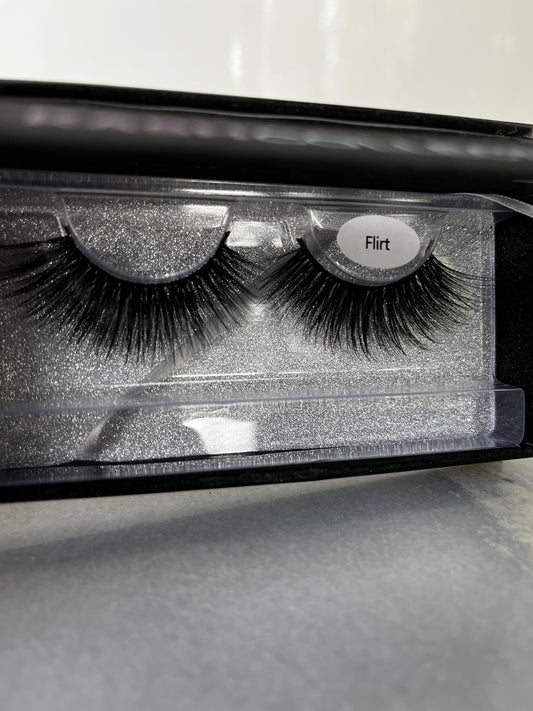 The Kash Collection Flirt