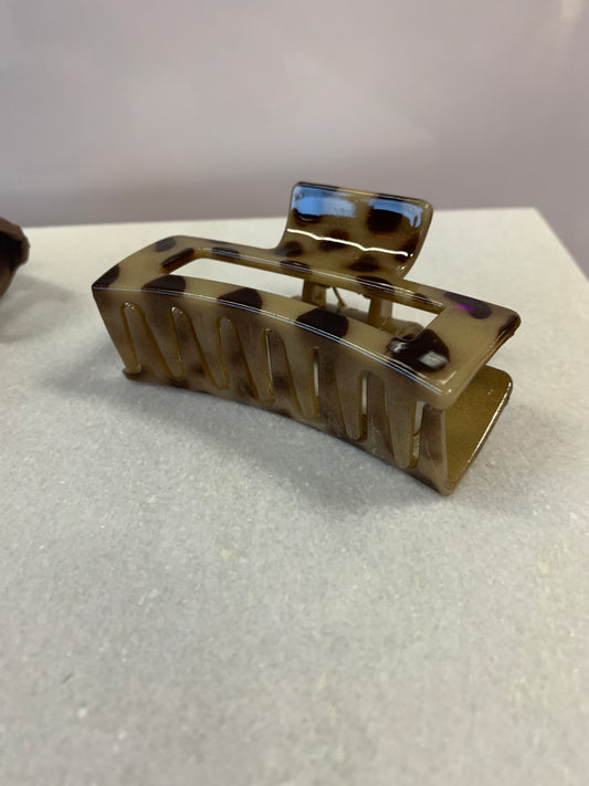 Light Tortoise Claw Clip small